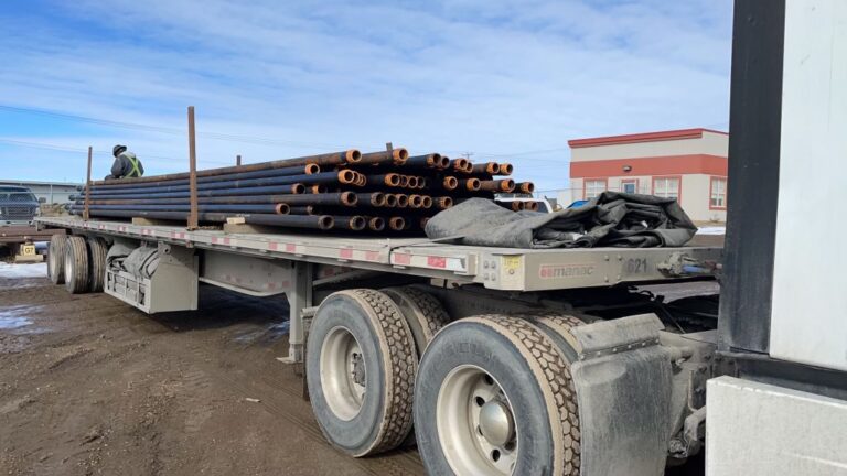 used steel pipe truckload delivery